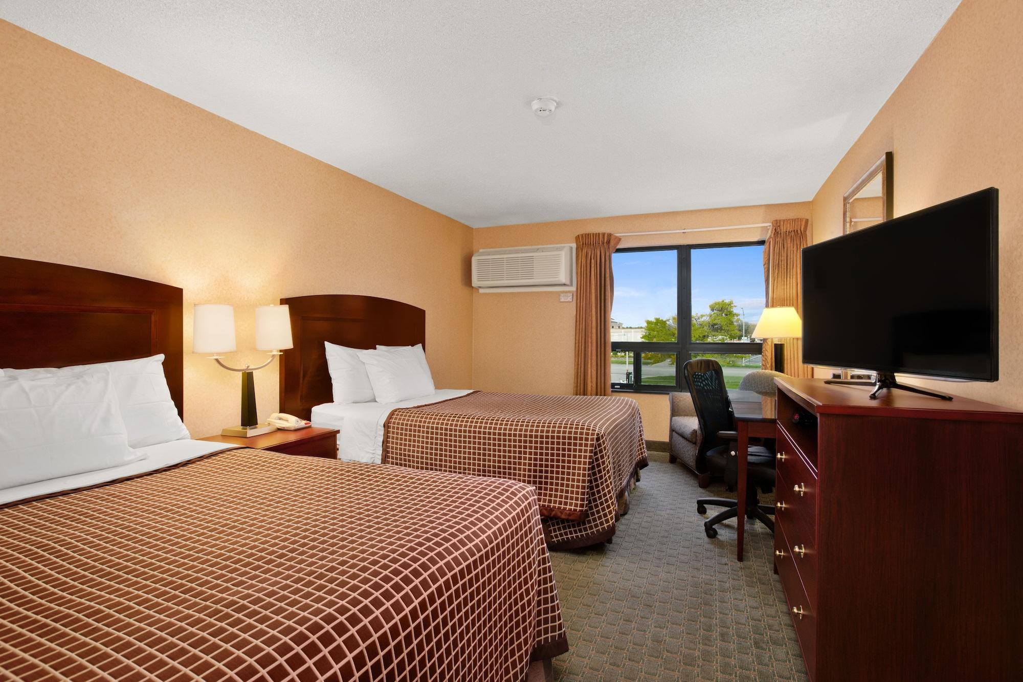 Days Inn By Wyndham Utica Exterior photo